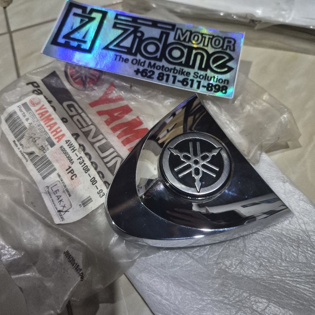 emblem logo dasi croom krum F1ZR F1Z R FIZR FIZ R  original baru nos