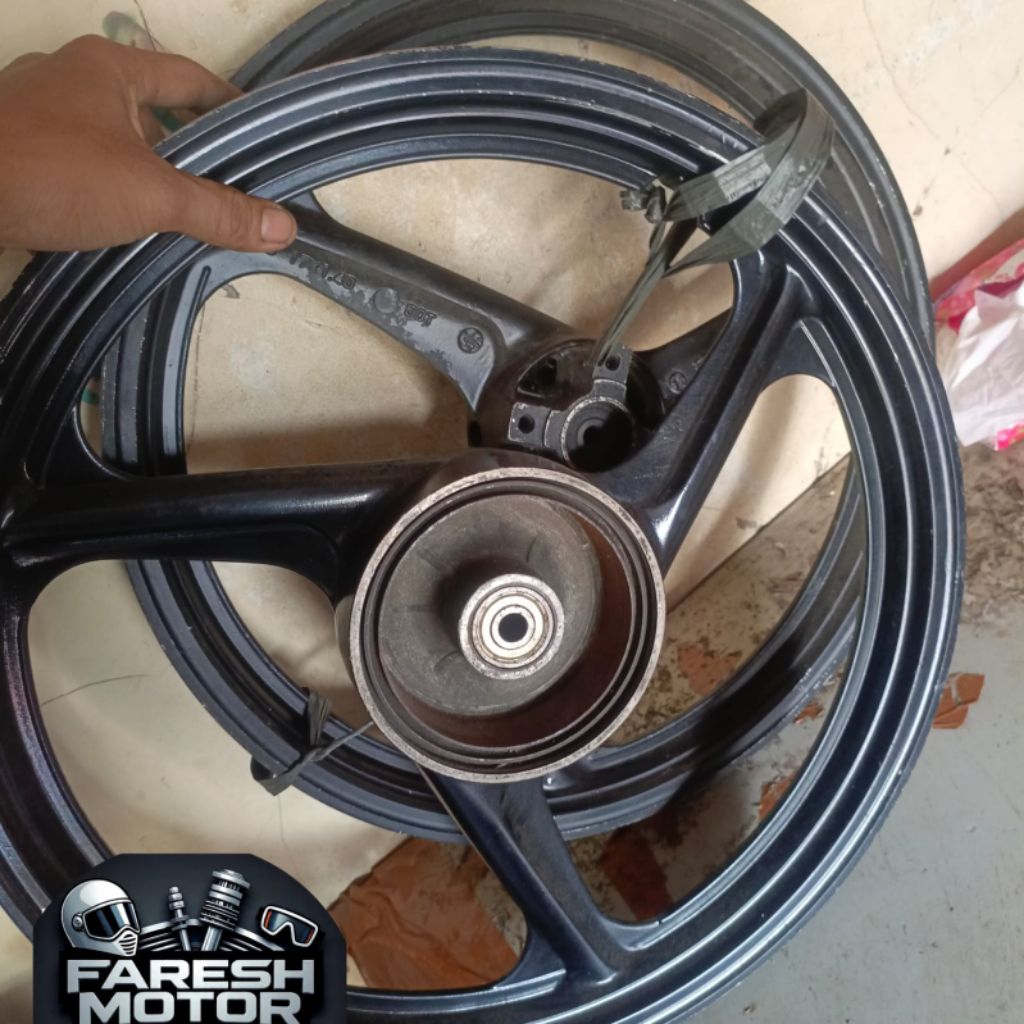 Velek Velg racing/velg palang fizr,F1Zr,force1,poswan copotan original yamaha, 1set depan&belakang