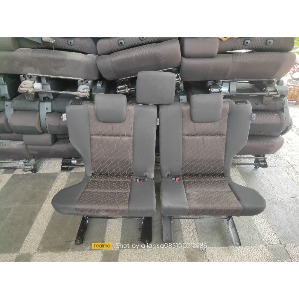 jok belakang Innova zenix