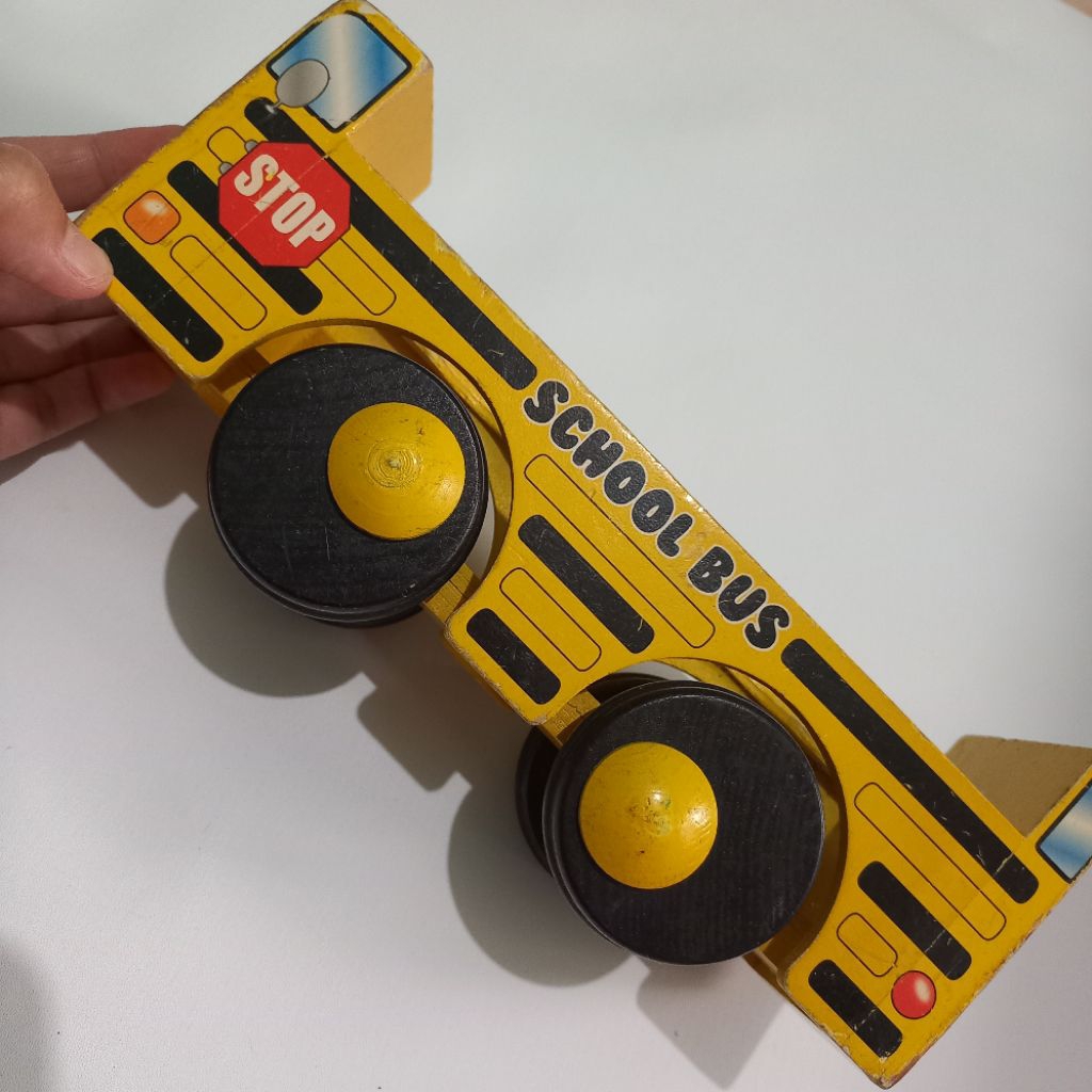 mainan kayu wooden toys school bus preloved