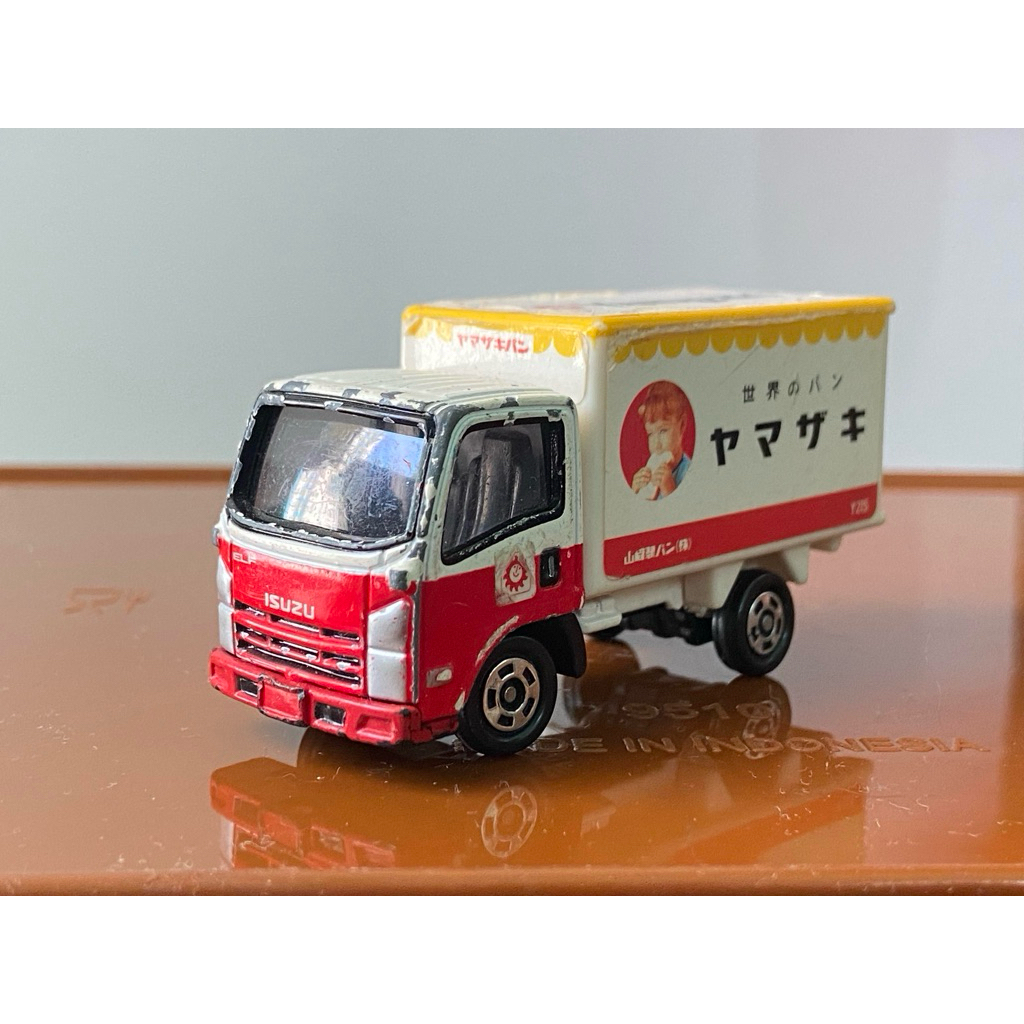 Langka  Miniatur diecast tomica truck isuzu elf 2007 yamazaki bread