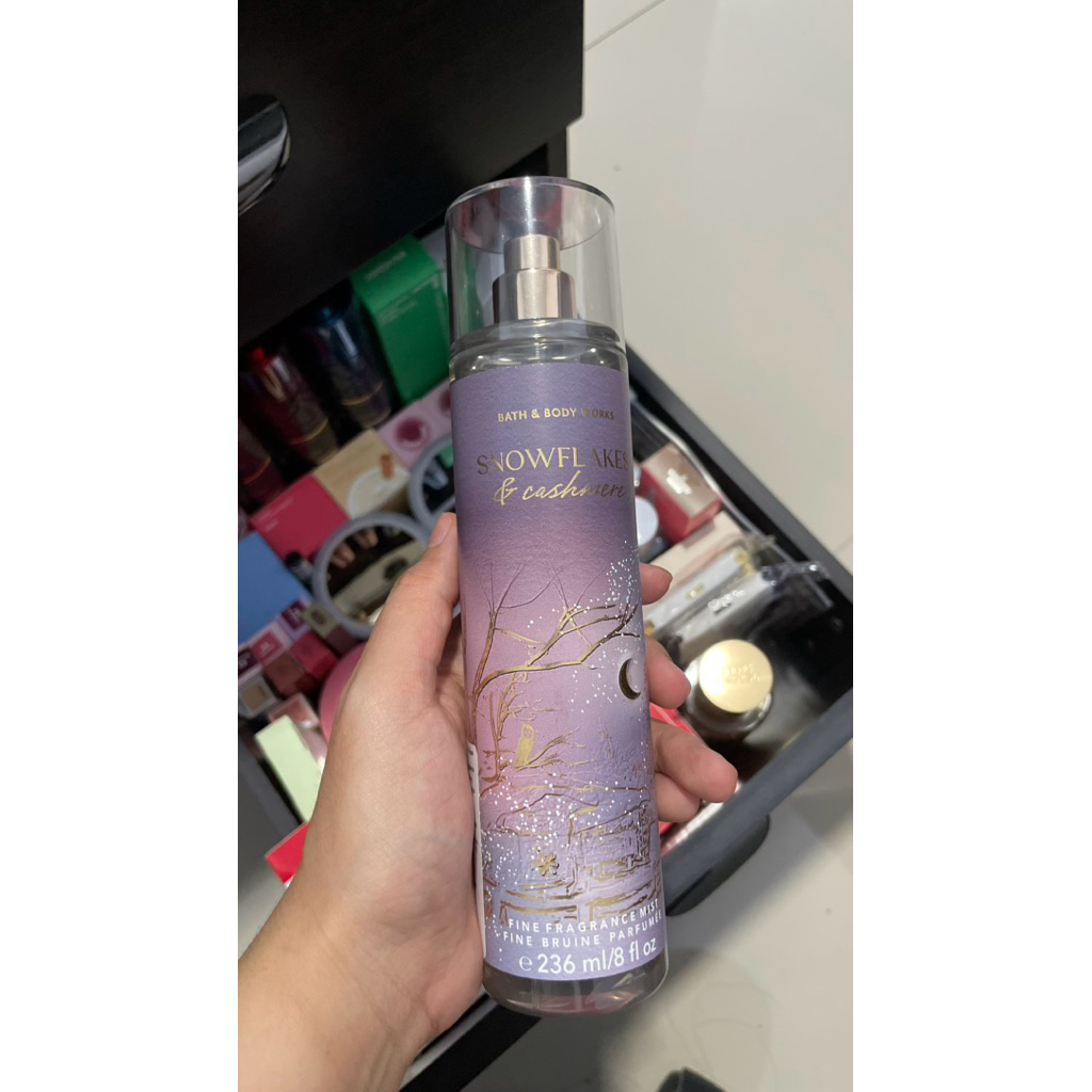 bbw bath and body works snowflakes and cashmere dine fragrance mist