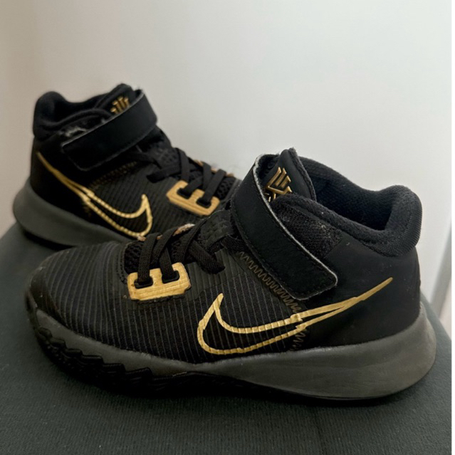 Nike Kyrie Flytrap Boys Original - Preloved