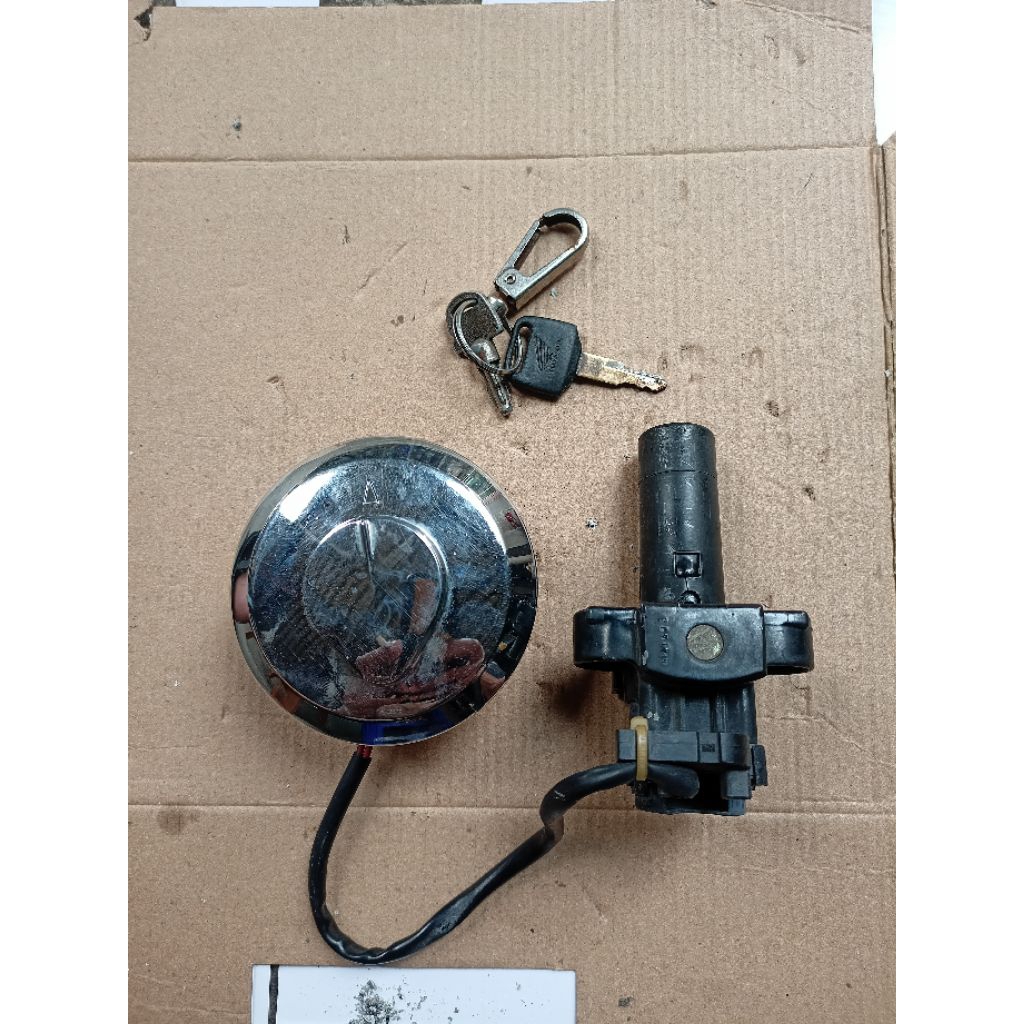 kunci kontak Megapro original