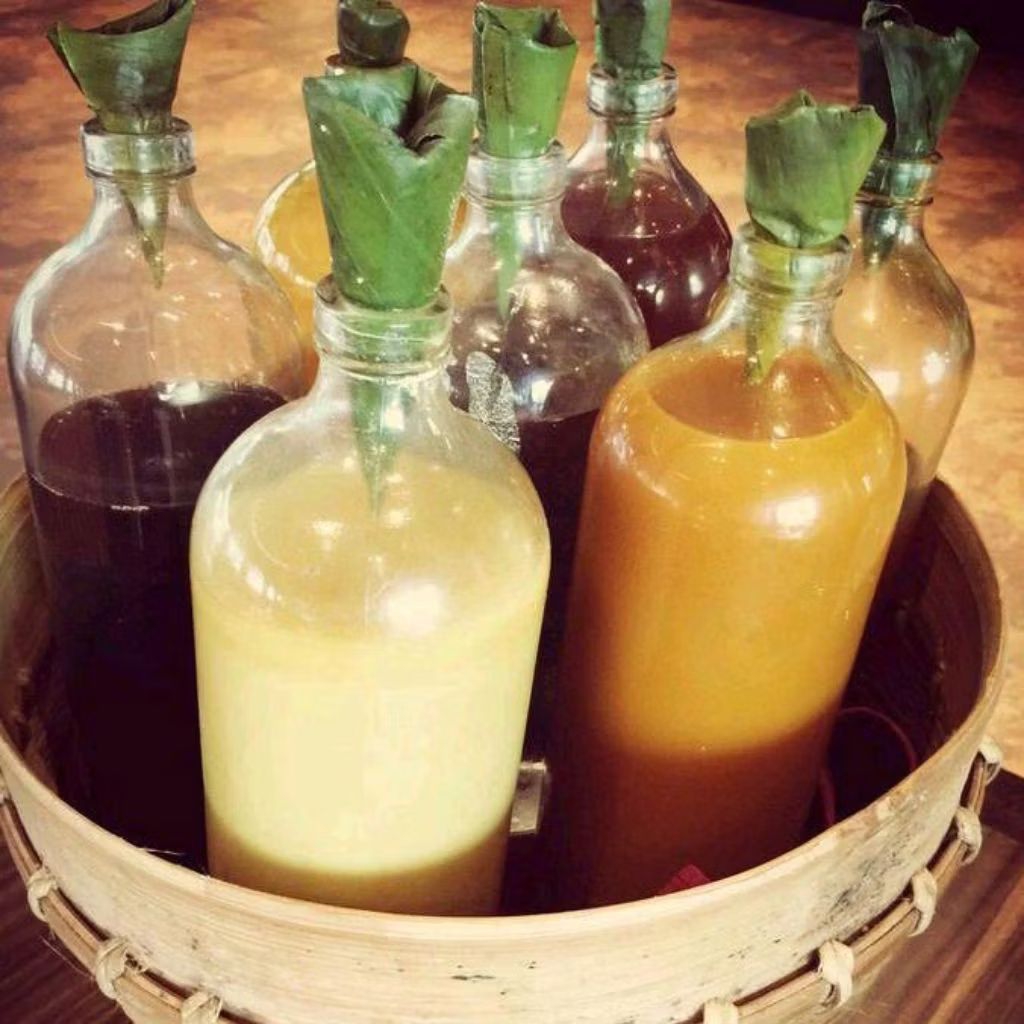 jamu minuman sehat segar tradisional kunir asem/beras kencur/daun sirih/cabe Puyang/temulawak/pahita