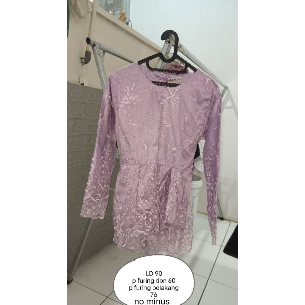 Kebaya wanita warna baby lilac