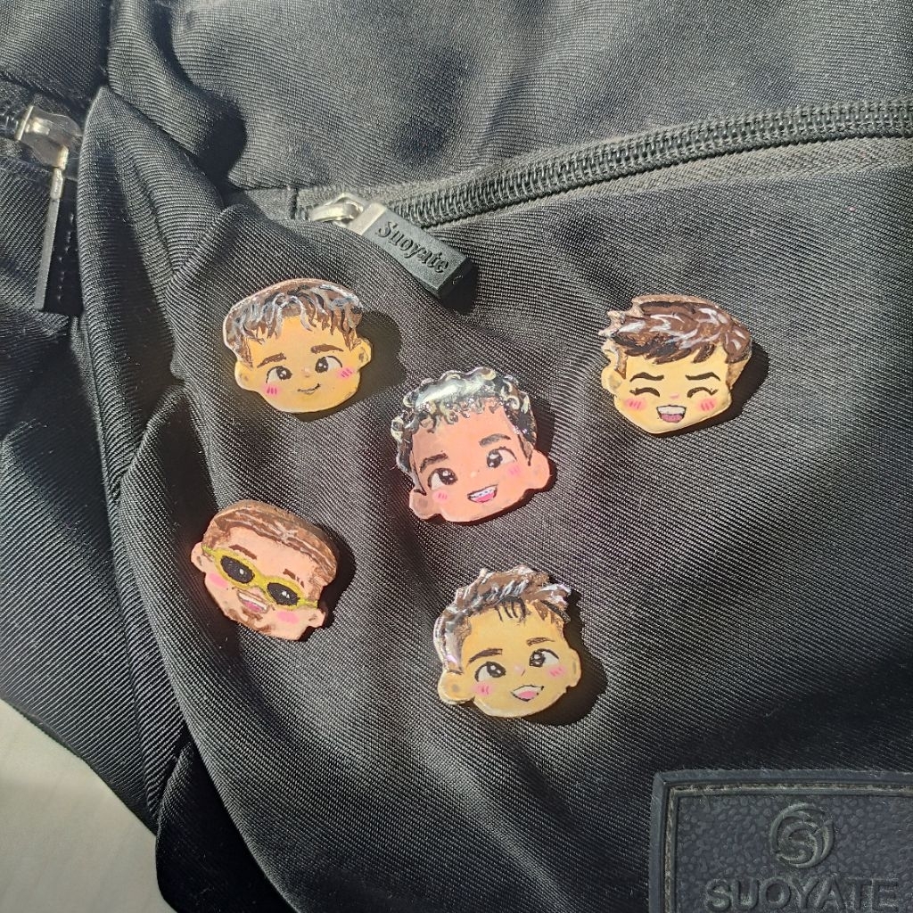 Clay Pin Custom | Bros | Pin Lucu Jersey Bola | Handmade Clay Pin