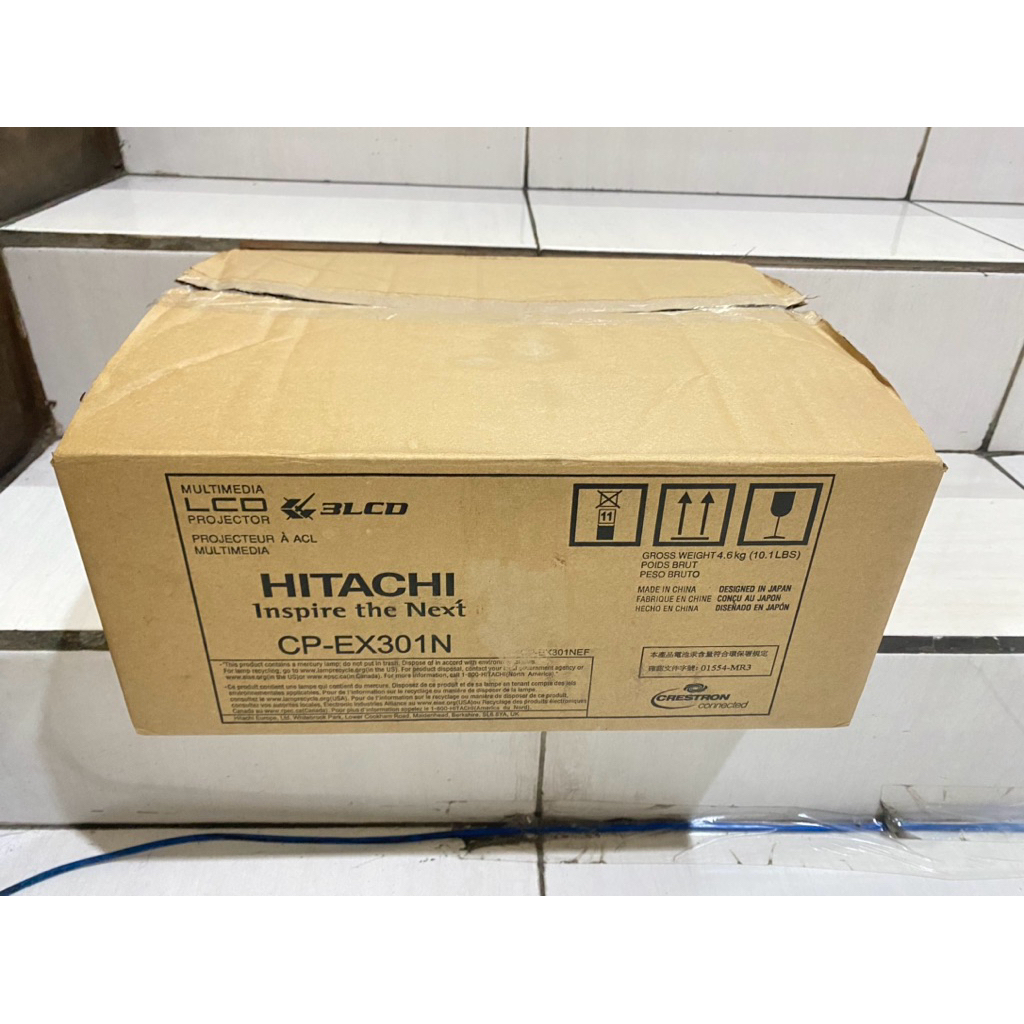 HITACHI CP-EX301N BARU blum dipakai projektor HDMI infocus lengkap siap pakai infokus proyektor