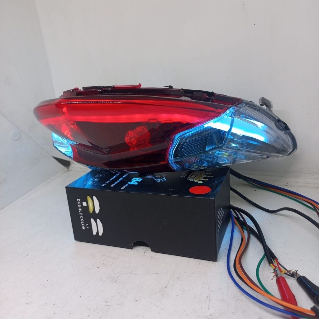LAMPU STOP VARIO 110 LED ALIS RUNNING