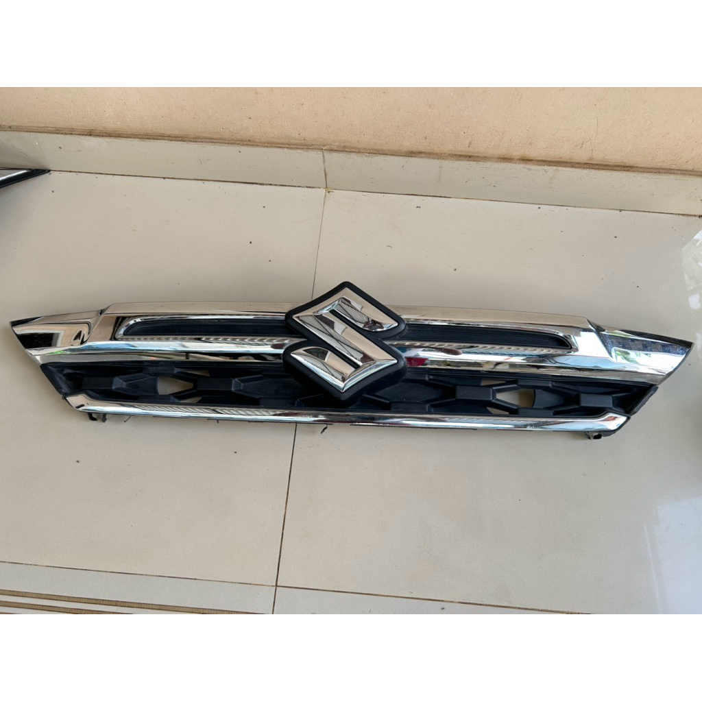 Gril grill bemper depan Suzuki xl7 XL7 original