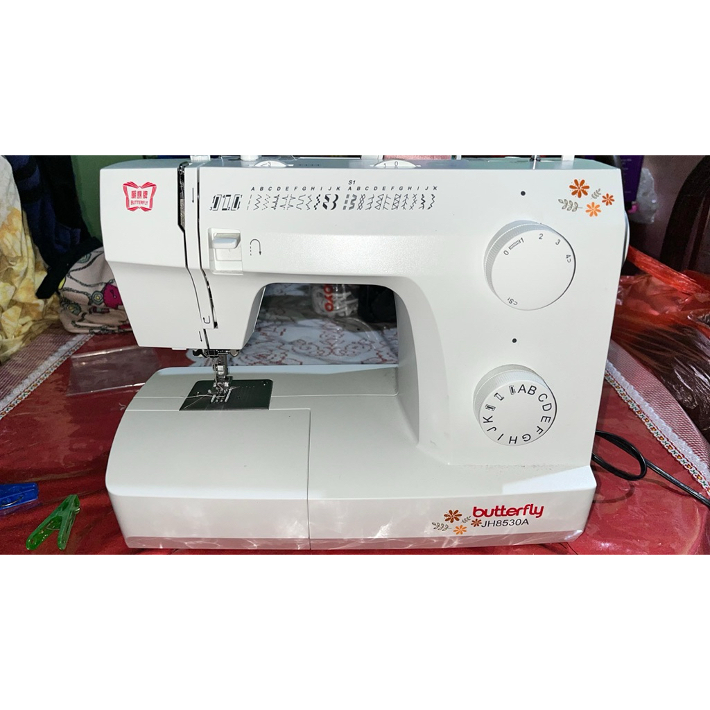 MESIN JAHIT PORTABLE BUTTERFLY JH8530A bekas