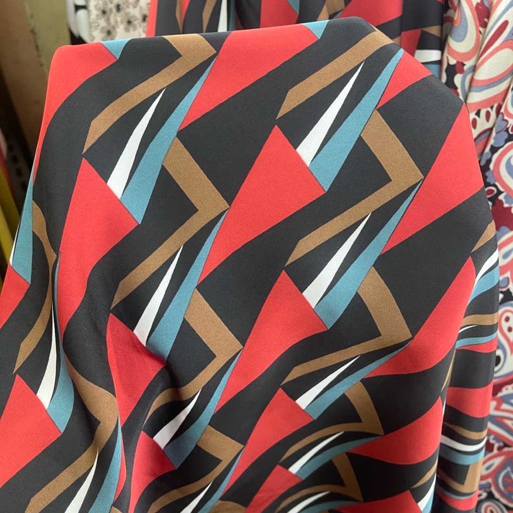 kain silk crepe motif abstrak premium - kain silk crepe original - kain zara crepe - kain silk luxur
