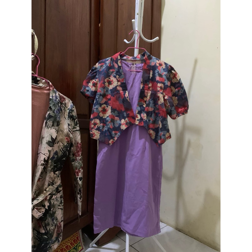 (Preloved) Gamis Ungu Blazer Bunga