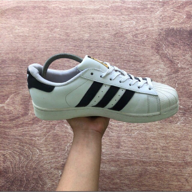 [Size 42] Adidas Superstar