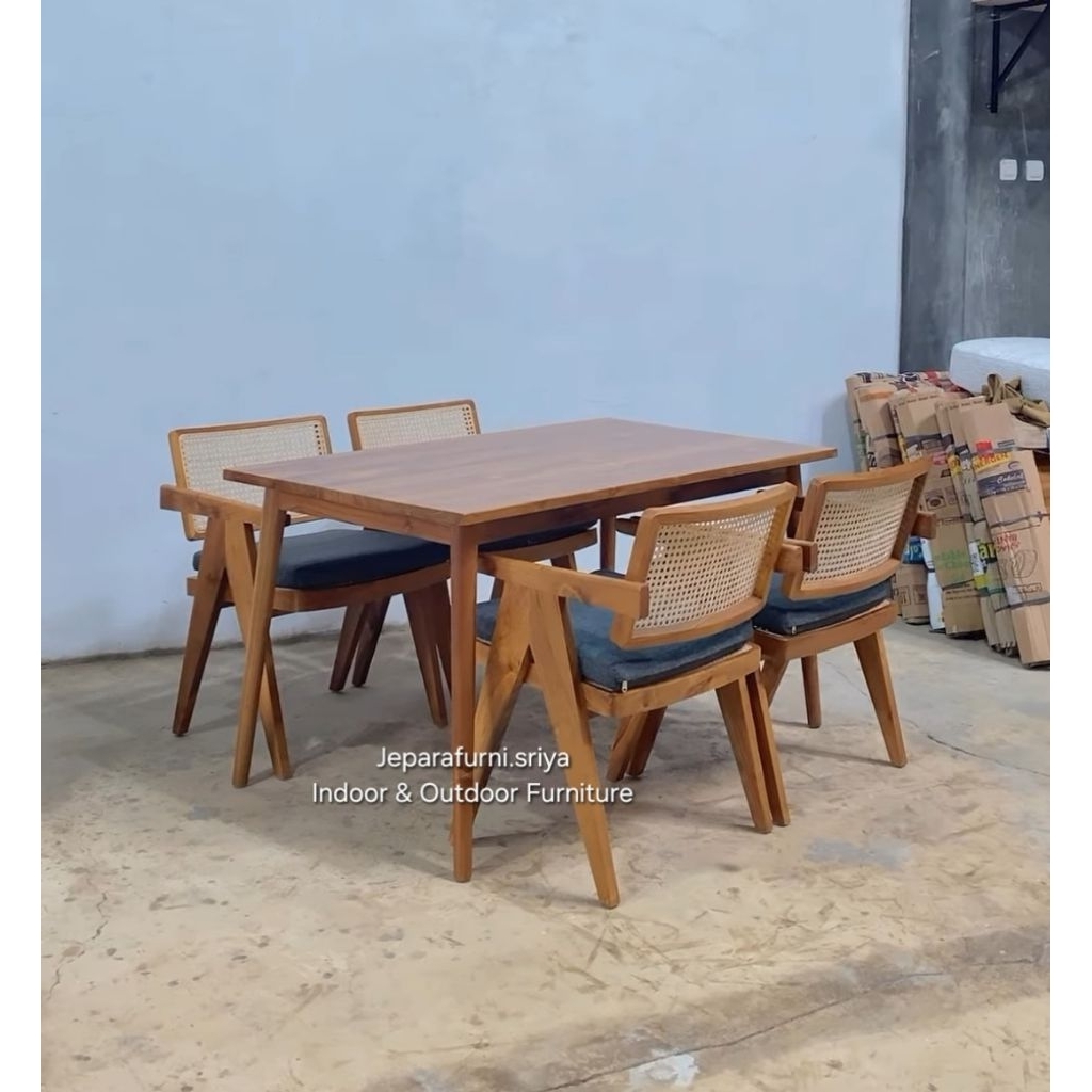 Meja Makan Minimis Jati Jepara 4 Kursi I Meja Makan 4 Kursi Jati Jepara I Meja Makan Terbaru I Kursi