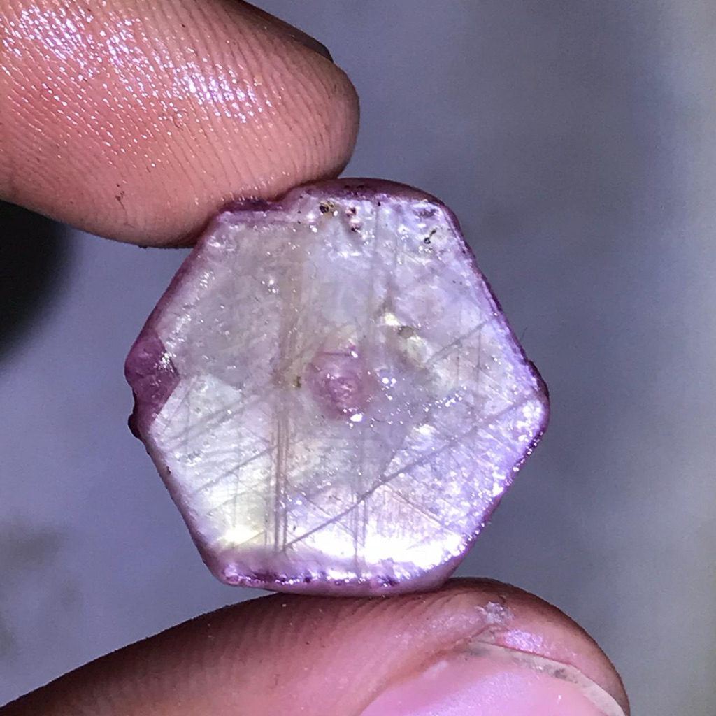 BAHAN RUBY STAR DIM 20 X 18 X 9 MM