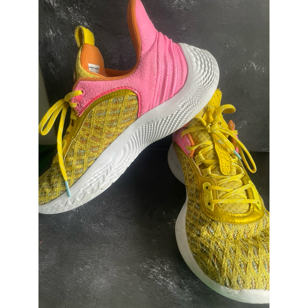 Under Armour Originals Curry 9 Flow Big Bird