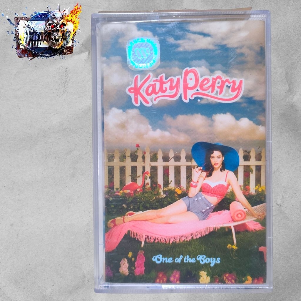 Kaset Pita Katy Perry Singer