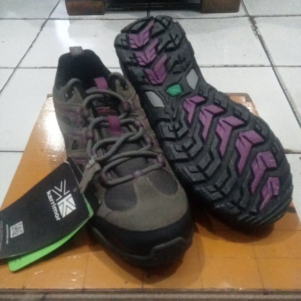 SEPATU KARRIMOR SUMMIT