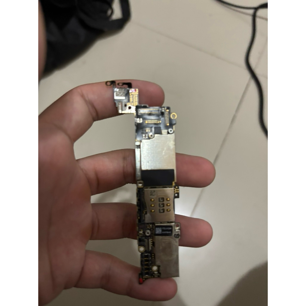Mesin iPhone 5 Menu