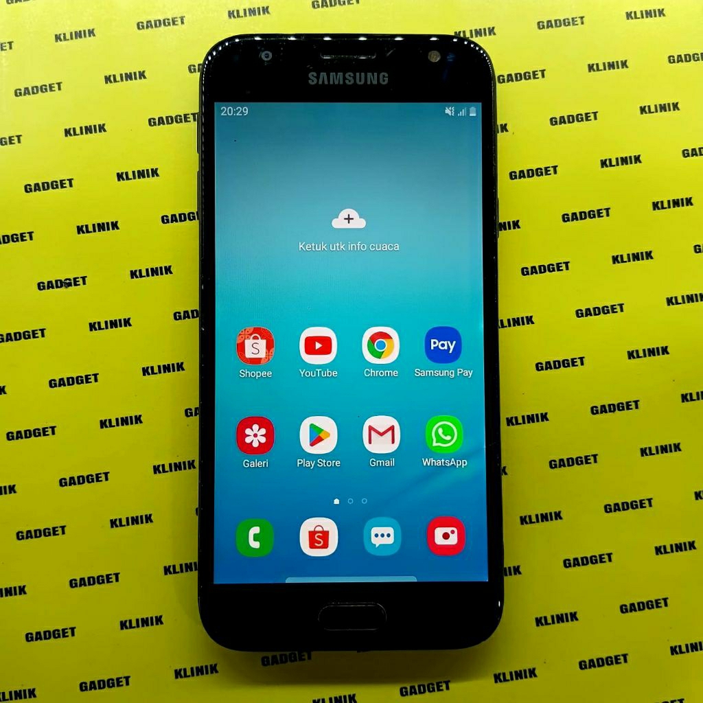 SAMSUNG J3 PRO 2/16GB Minus Retak 1 Helai & Shadow kanan Tipis Selebihnya Normal Handphone Bekas Ber