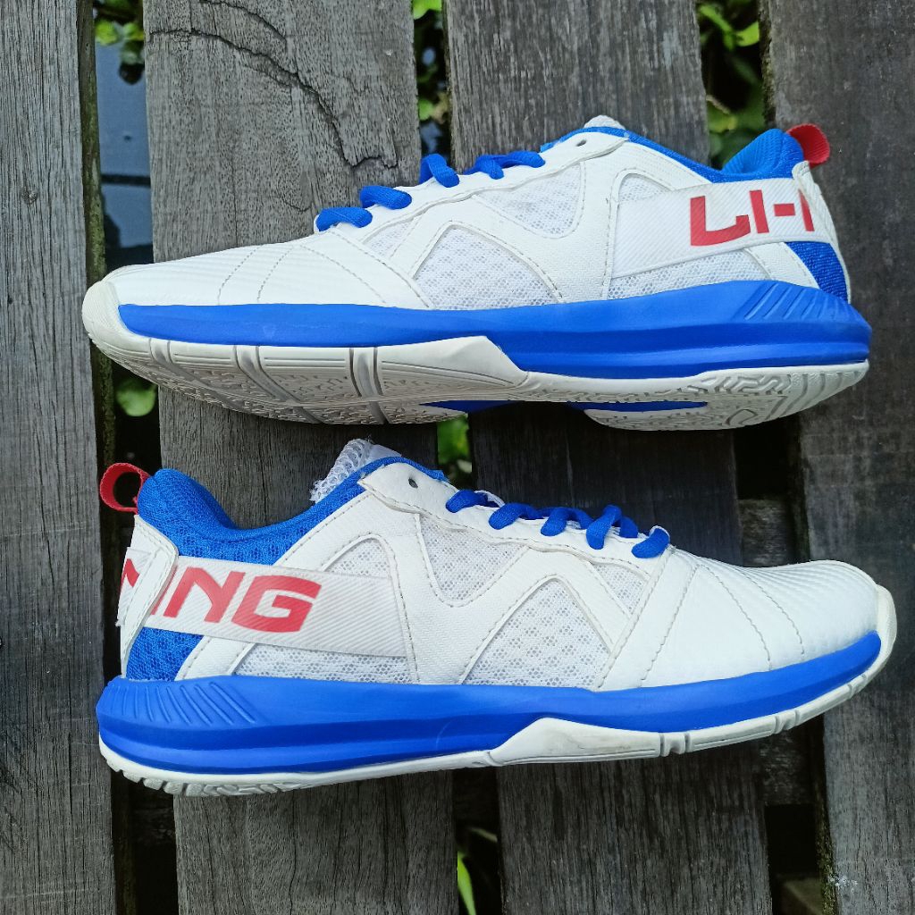 Sepatu Badminton Lining AYTQ026(second)