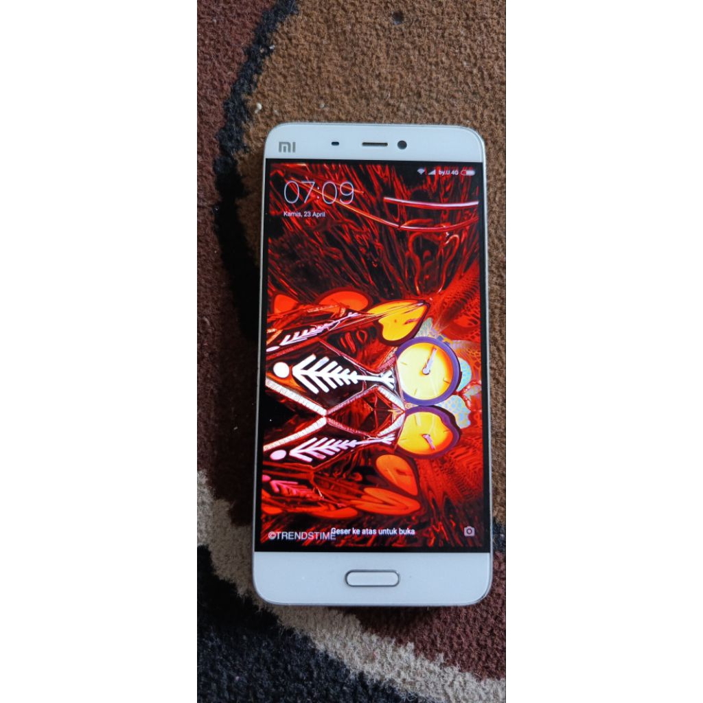 Handphone Xiaomi Mi5 Ram 3 64 seken bekas