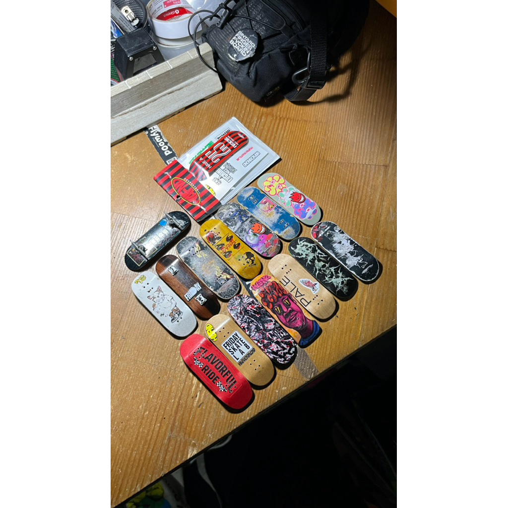 deck" fingerboard second