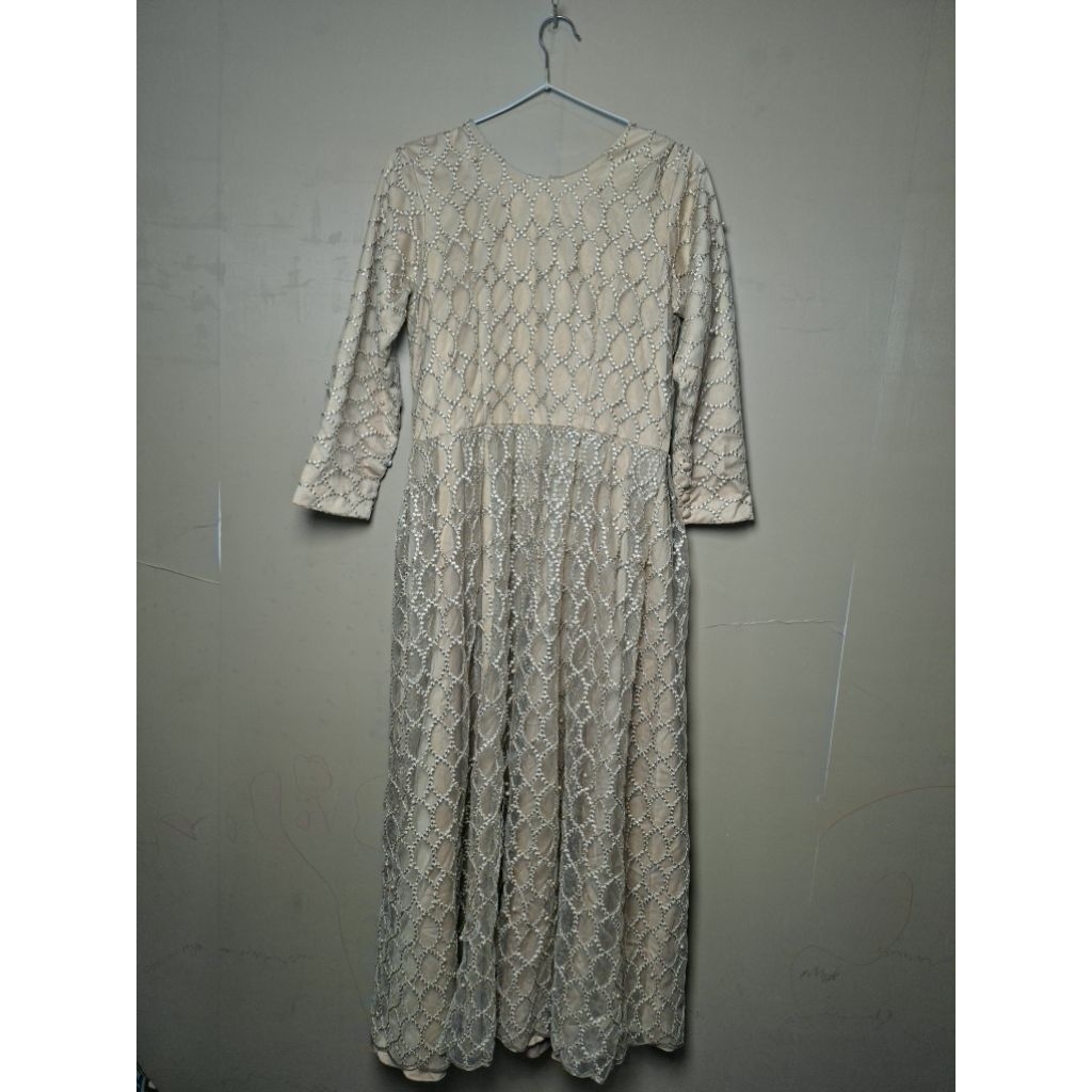 (Preloved Meisyary) Dress Mutiara LD 90 PB 125