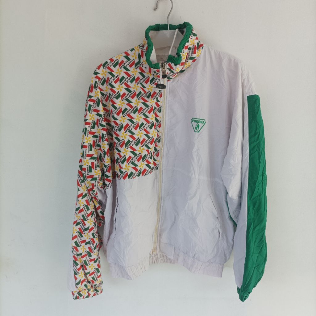 JAKET VINTAGE PARASUT PRIA FUERZA SIZE L J022