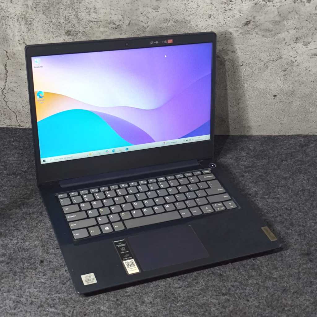 LAPTOP LENOVO Ideapad Slim 3 FullHD MULUS i3 gen 10 SSD Good Condition