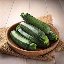 Zukini segar, zukini/zucchini, sayur zukini