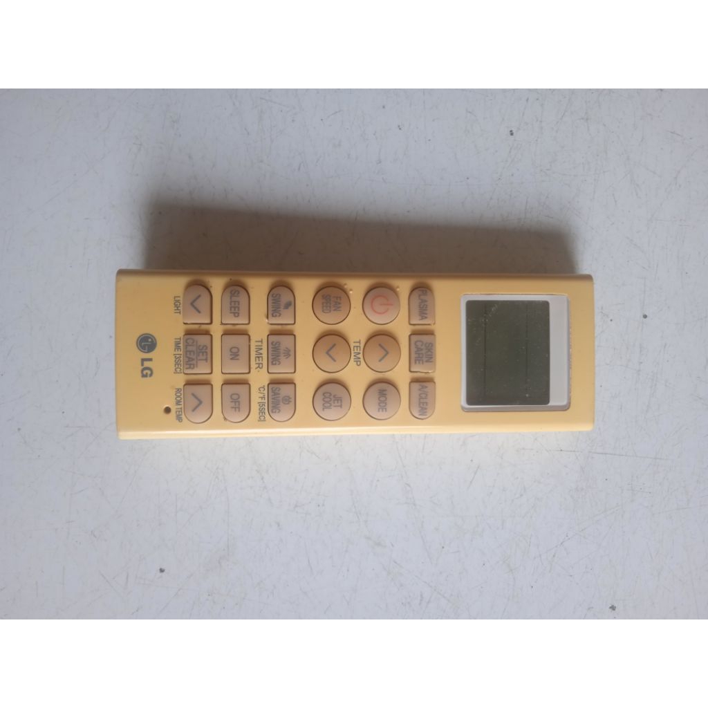 Remote AC LG Model Lama Original Copotan