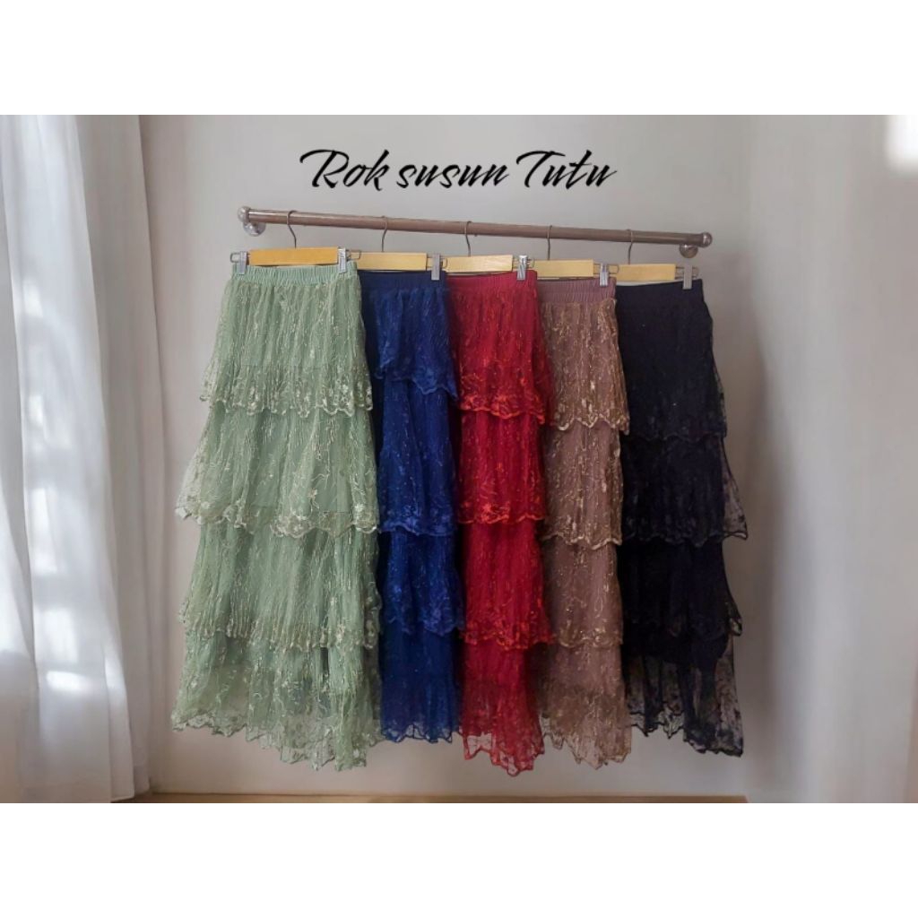 Rok tutu bertingkat