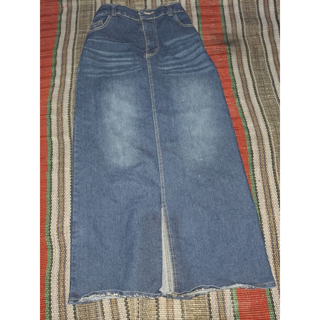 (Preloved) rok denim slimfit