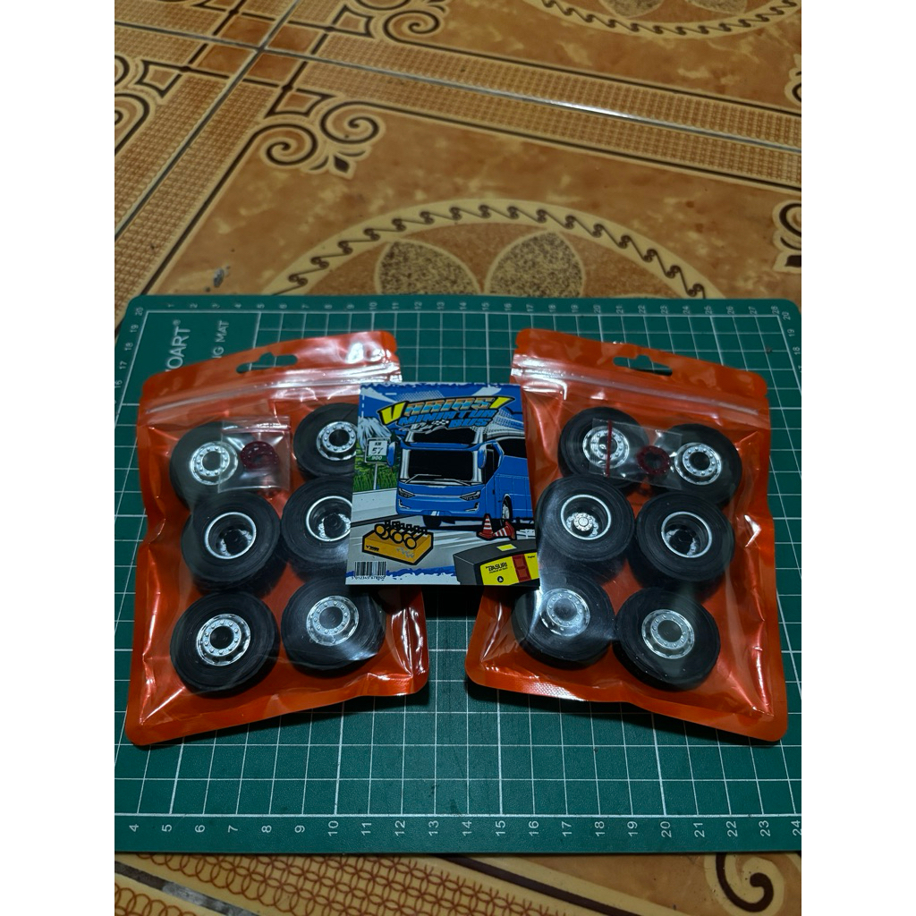 MINIATUR BAN BIS RKC TRONTON MURAH