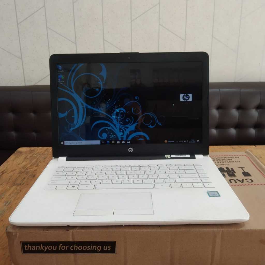 Laptop HP 14-bs123TX, Core i5 - 8250U, Gen 8th, ###DoubleVga, HD Graphics 620, Amd Radeon R5 M330 2G