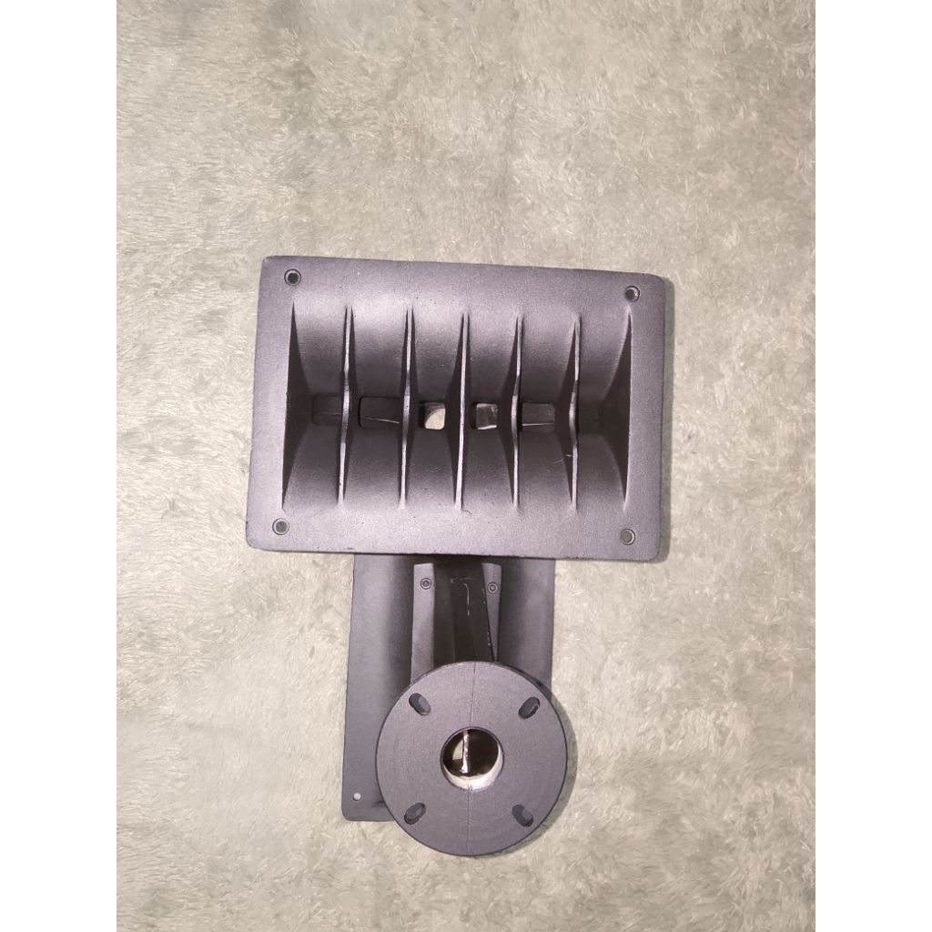 horn line array jbl sirip 17x24cm drat+multi