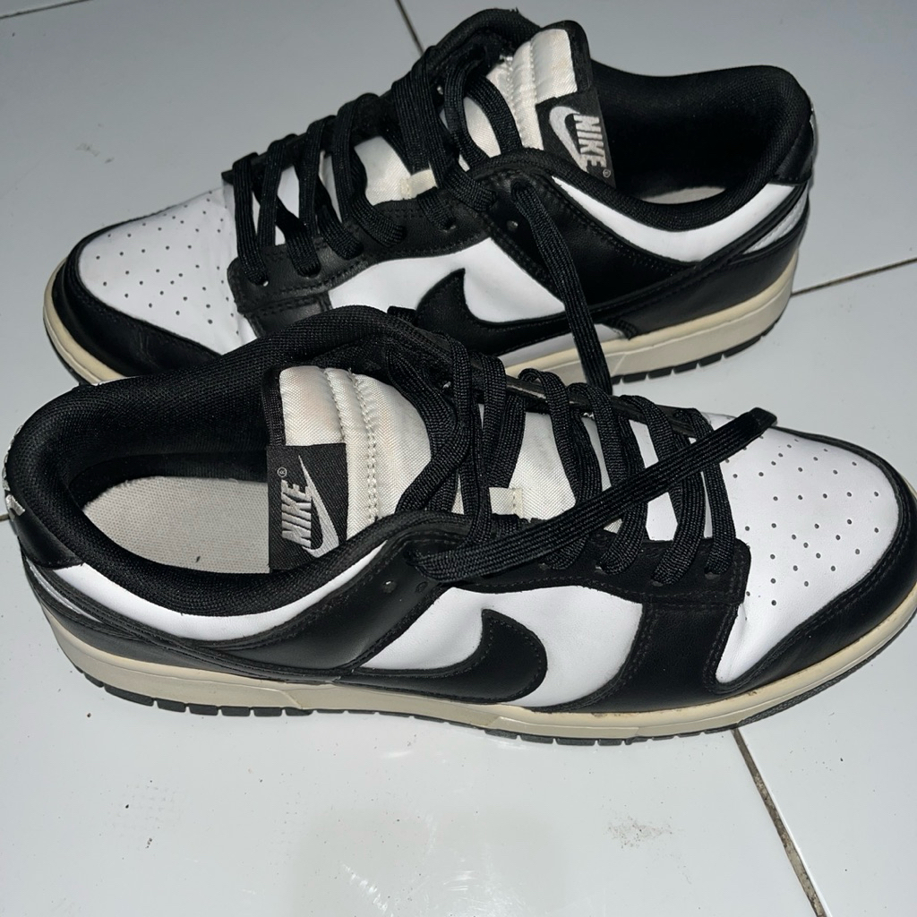 PRELOVED NIKE DUNK LOW PANDA