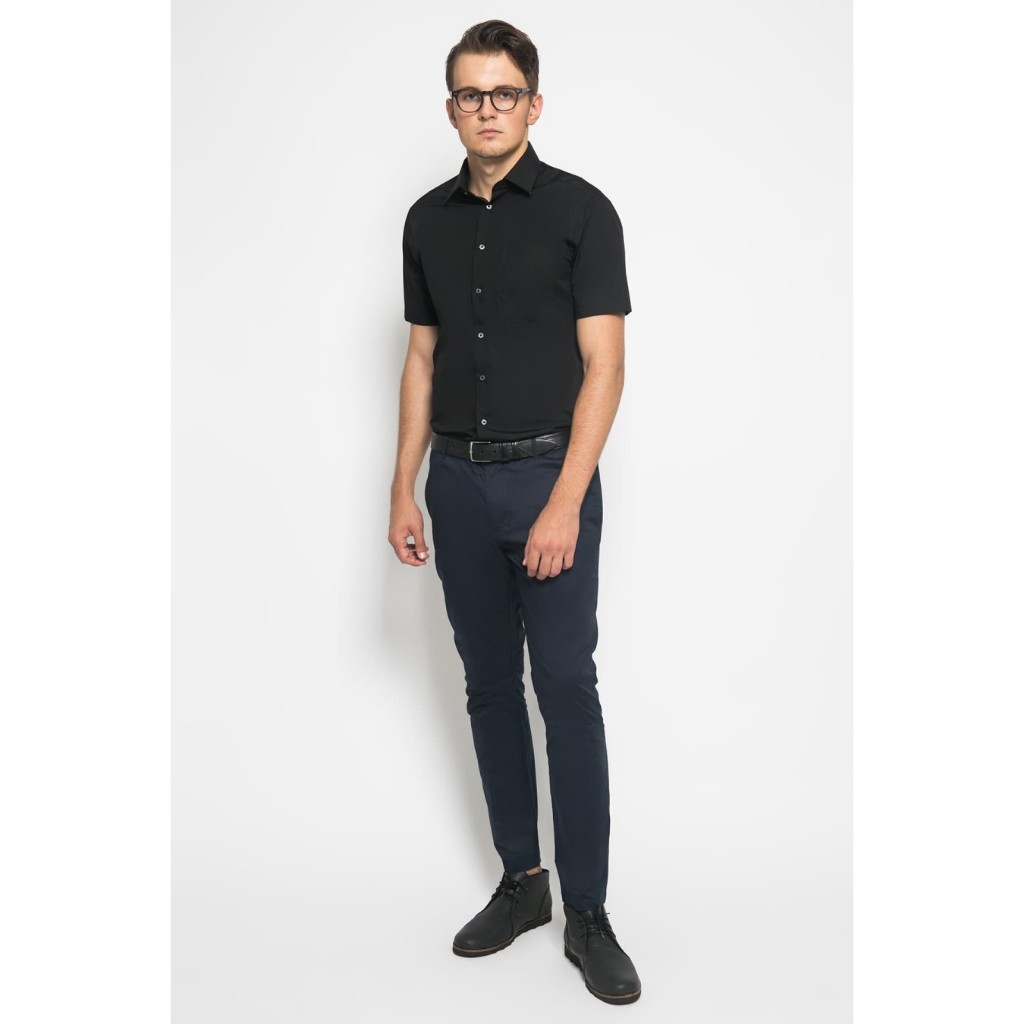 KEMEJA ALISAN POLOS WARNA HITAM LENGAN PENDEK (SLIM FIT)