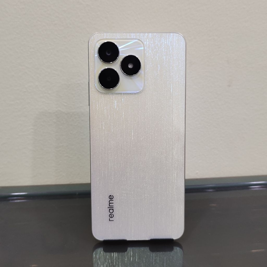 Handphone Realme C53 Ram 8 256 GB (Batangan, Tanpa Charger)