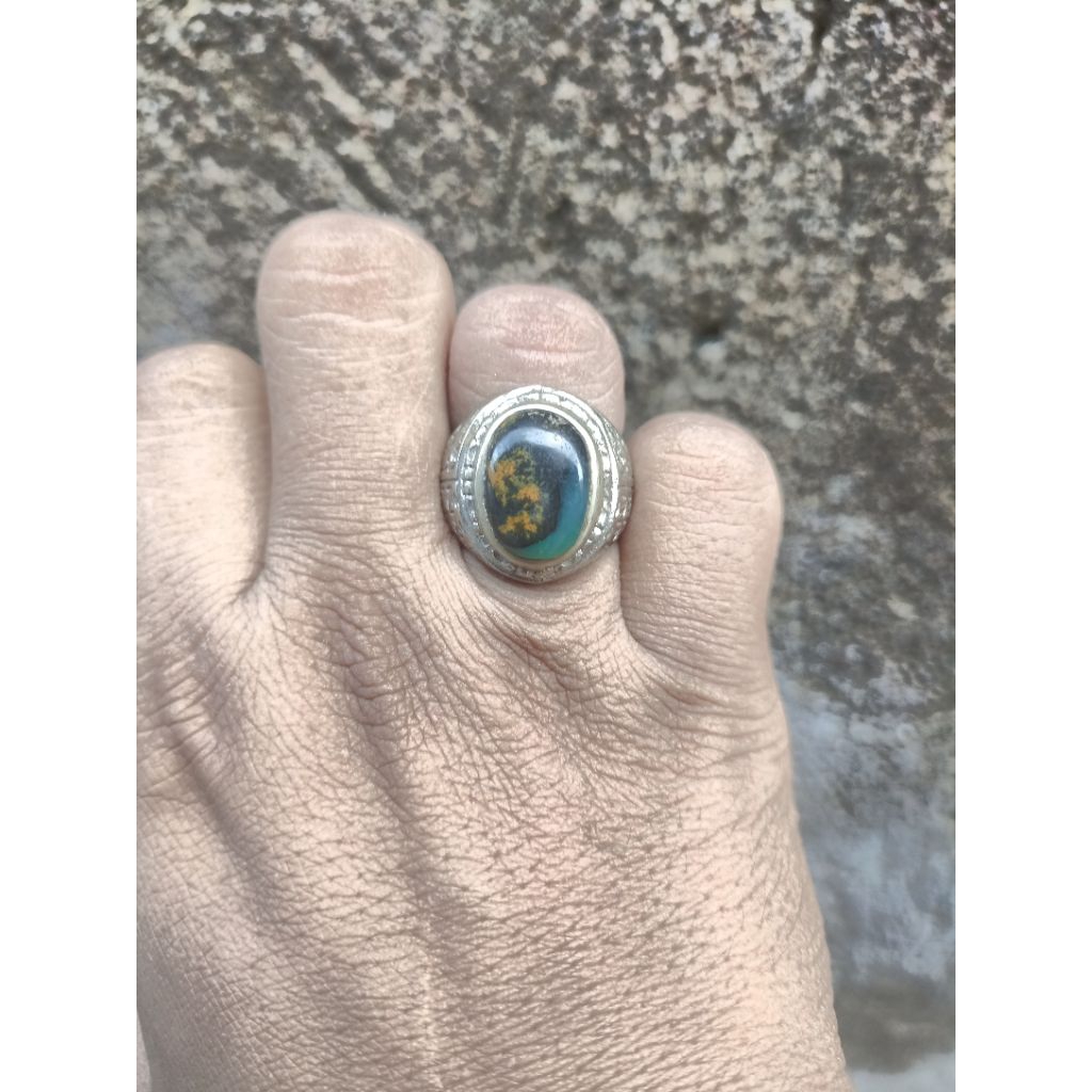 Batu bacan kembang