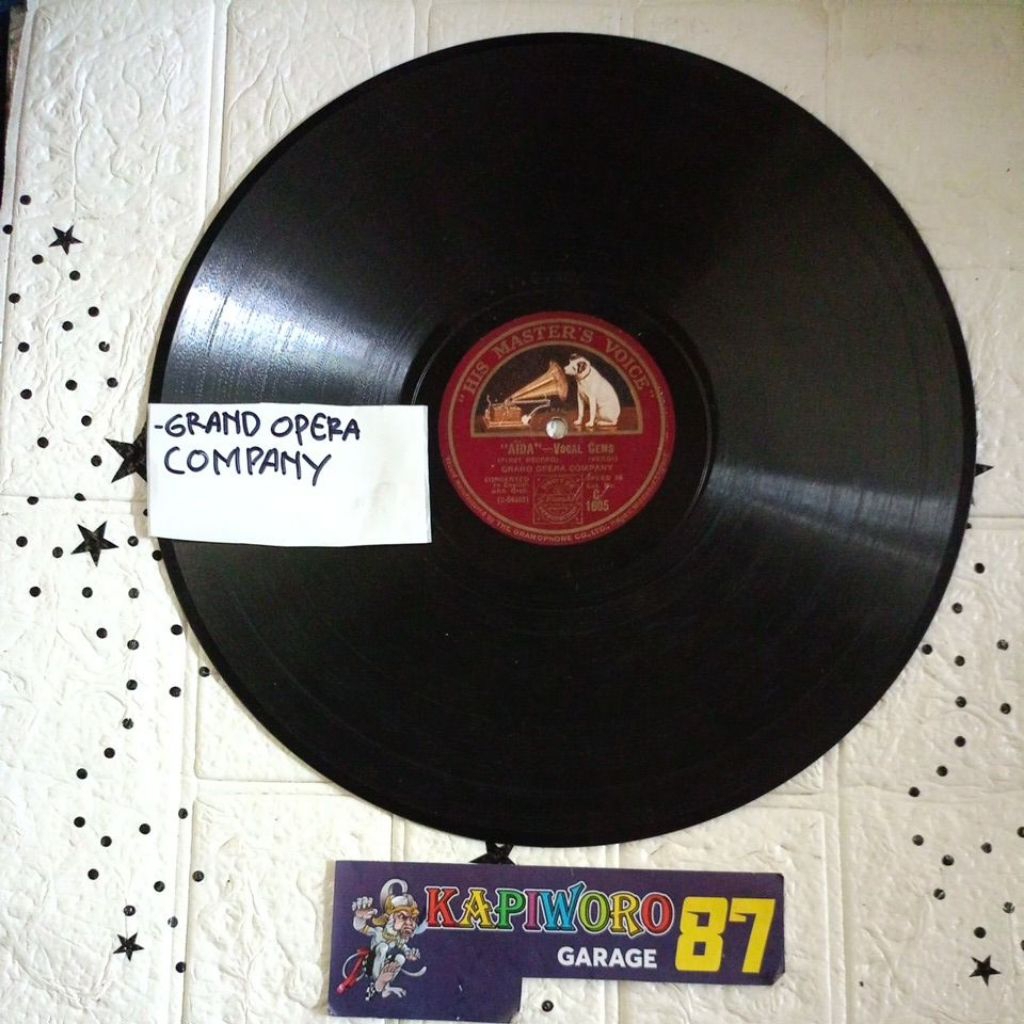 kaset piringan hitam,,,GRAND OPERA COMPANY