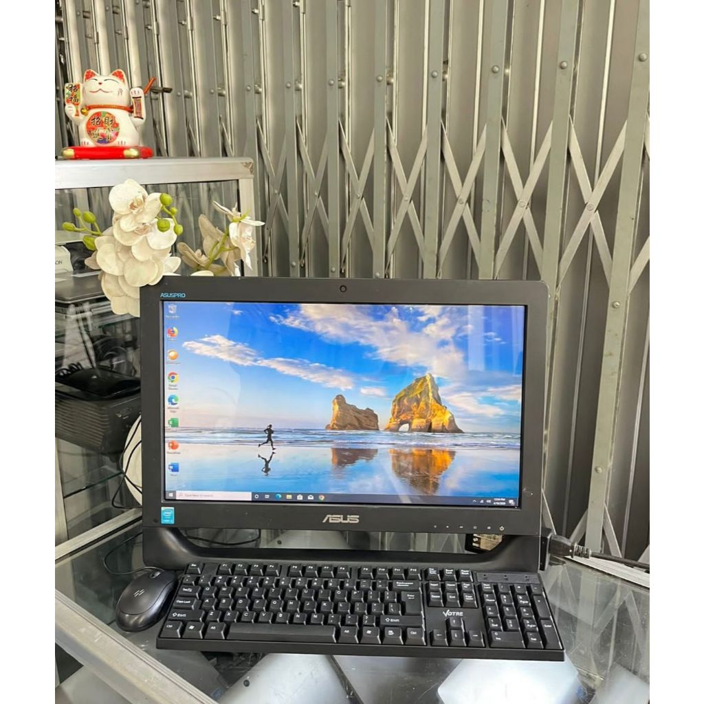 PC ALL IN ONE ASUS 20" I3 GEN 4 RAM 8 SSD 128 SECOND SIAP PAKAI