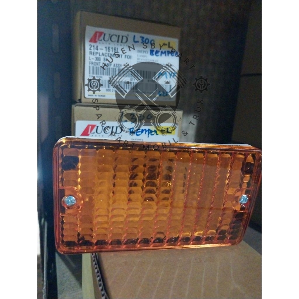 Lampu Bemper / Fog Lamp Depan Bawah L300 merk Taiwan Depo/ Lucid (Kiri/Kanan)