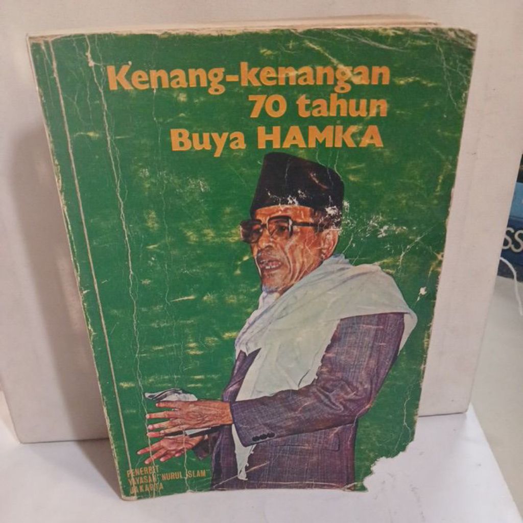 Buku Kenang-Kenangan 70 Tahun Buya HAMKA