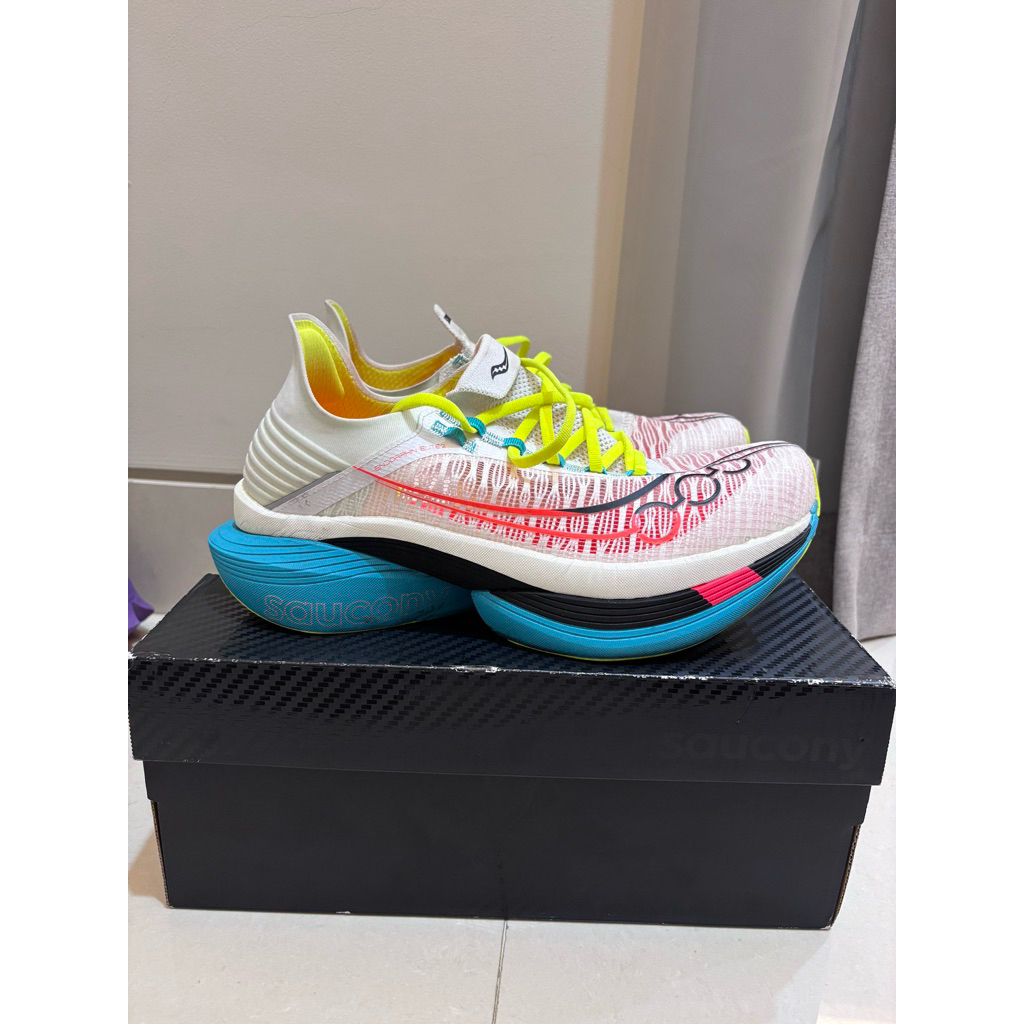 Saucony endorphin elite 2