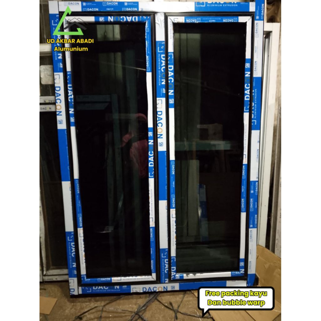 Jendela gandeng aluminium