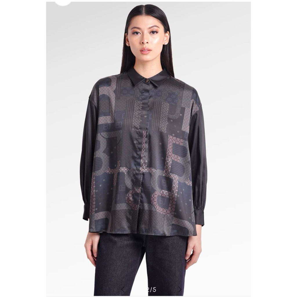 Benang Jarum Monogram shirt Black S