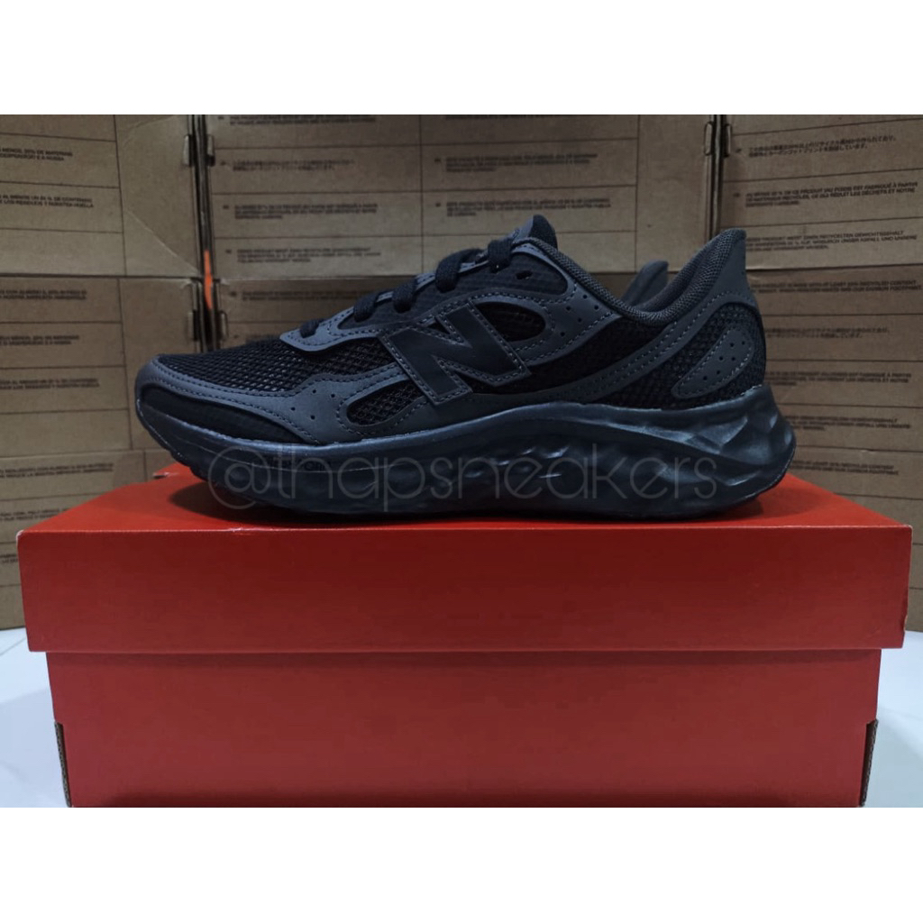 Sepatu Lari Pria NB Fresh Foam Arishi v4 Black Original PT MAP Resmi